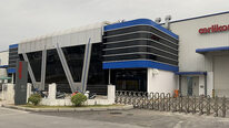  エリコンバルザースはアジアにおけるコーティング事業の 拡⼤を⽬指し、この度ベトナム初のカスタマーセンターを 開設しました。