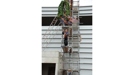 Oerlikon Barmag celebrates topping-out ceremony for the new pump production building