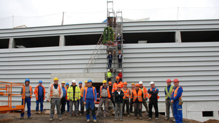 Oerlikon Barmag celebrates topping-out ceremony for the new pump production building