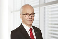  Dr. Helmut Rudigier - Portrait 2